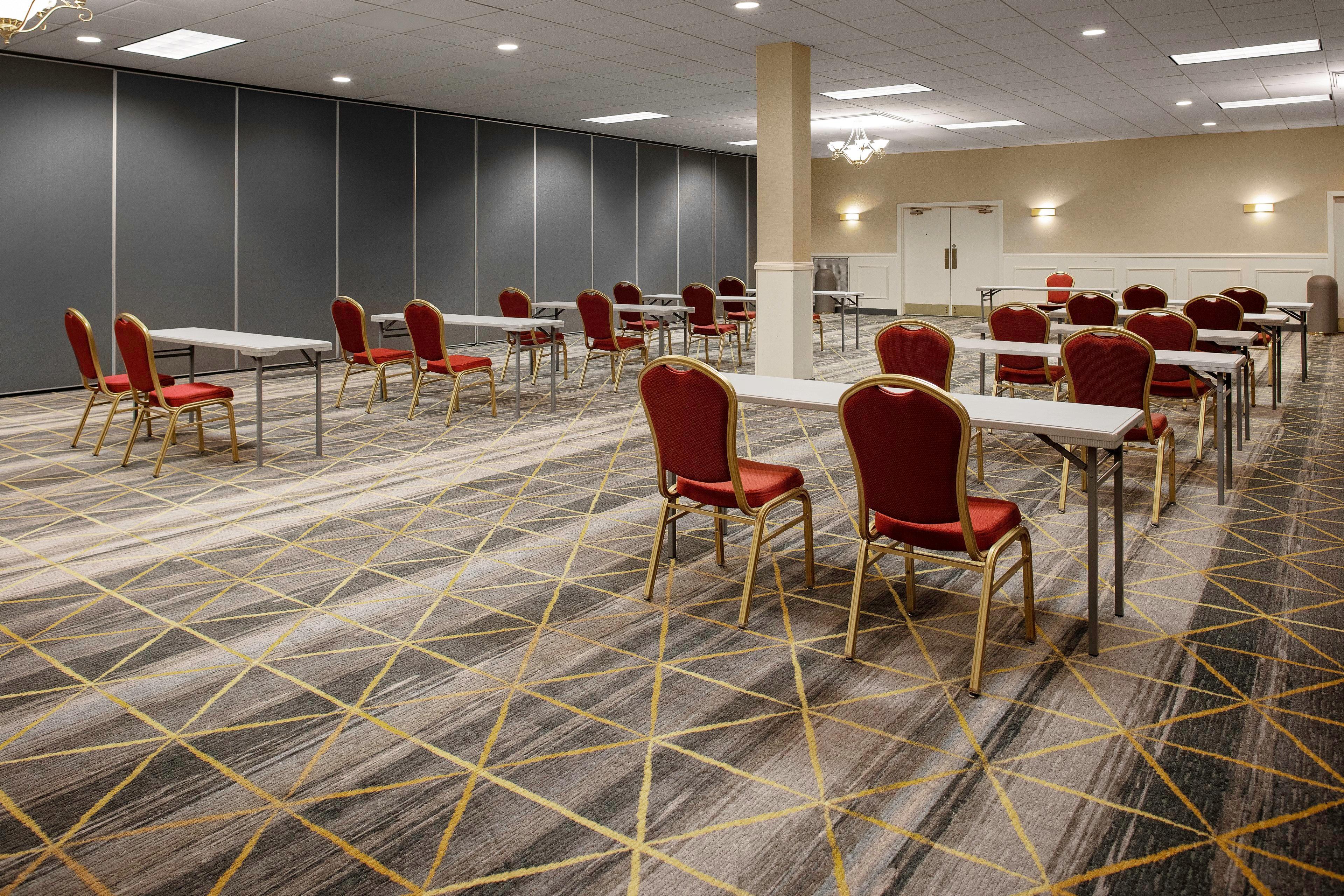 Holiday Inn & Suites Boston Peabody, An Ihg Hotel Esterno foto