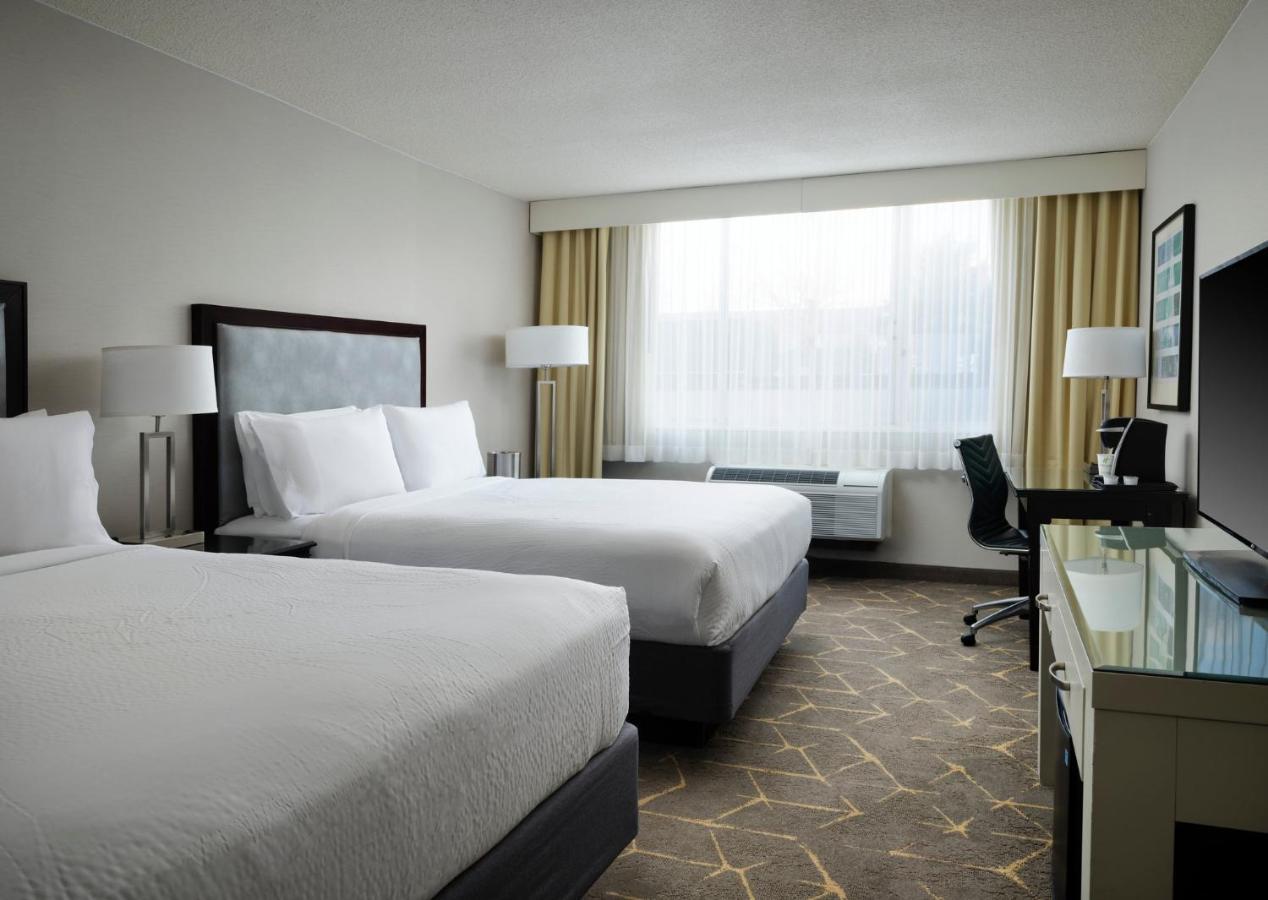 Holiday Inn & Suites Boston Peabody, An Ihg Hotel Esterno foto