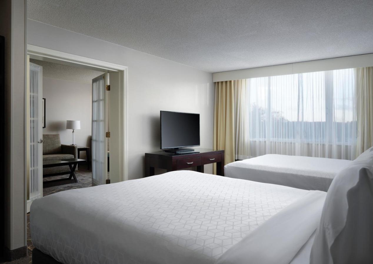 Holiday Inn & Suites Boston Peabody, An Ihg Hotel Esterno foto