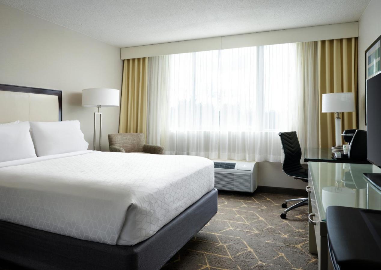 Holiday Inn & Suites Boston Peabody, An Ihg Hotel Esterno foto