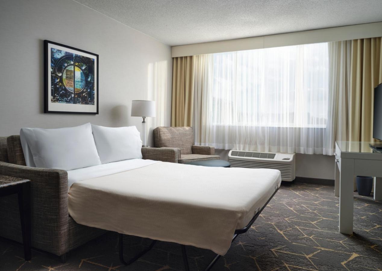 Holiday Inn & Suites Boston Peabody, An Ihg Hotel Esterno foto