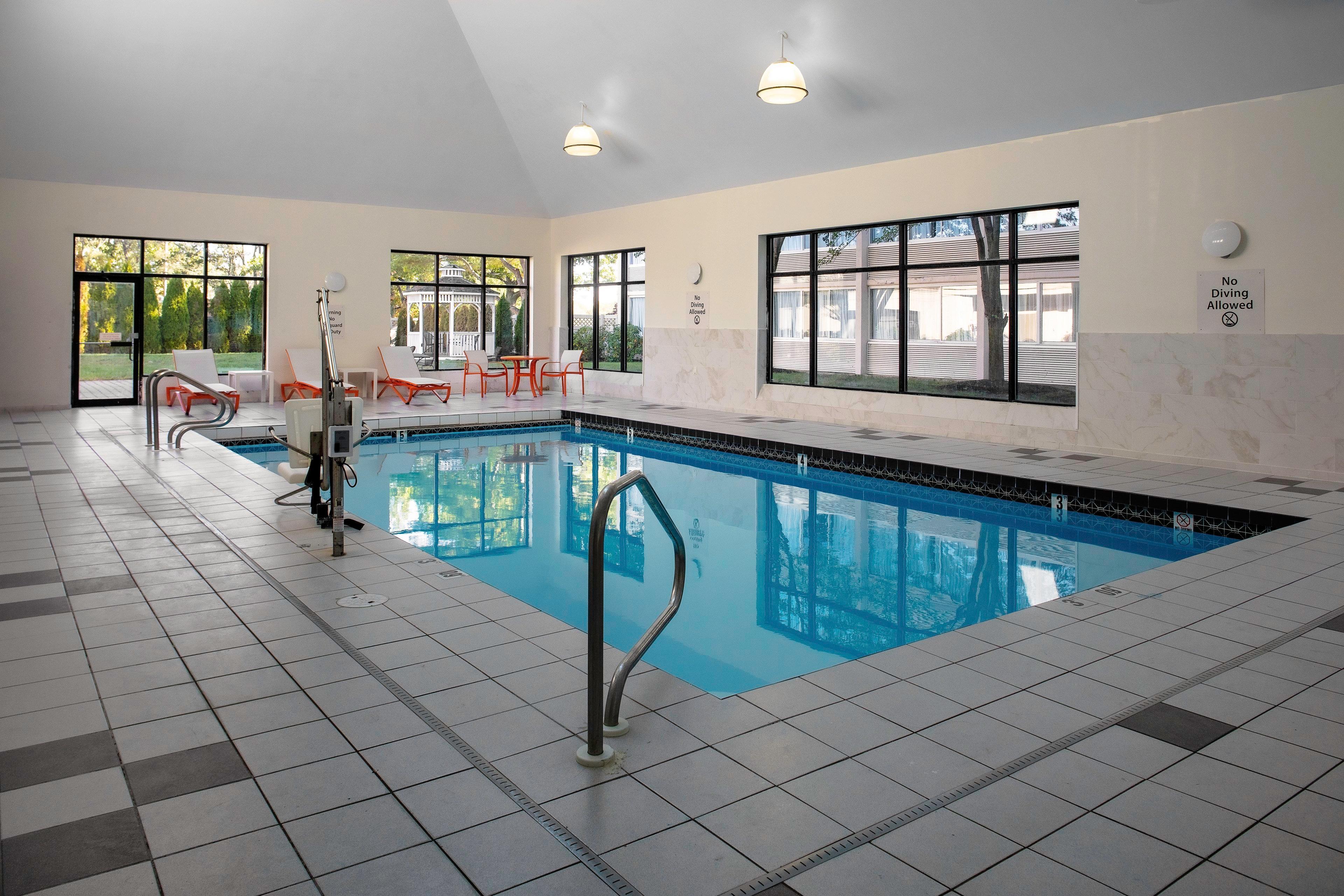 Holiday Inn & Suites Boston Peabody, An Ihg Hotel Esterno foto
